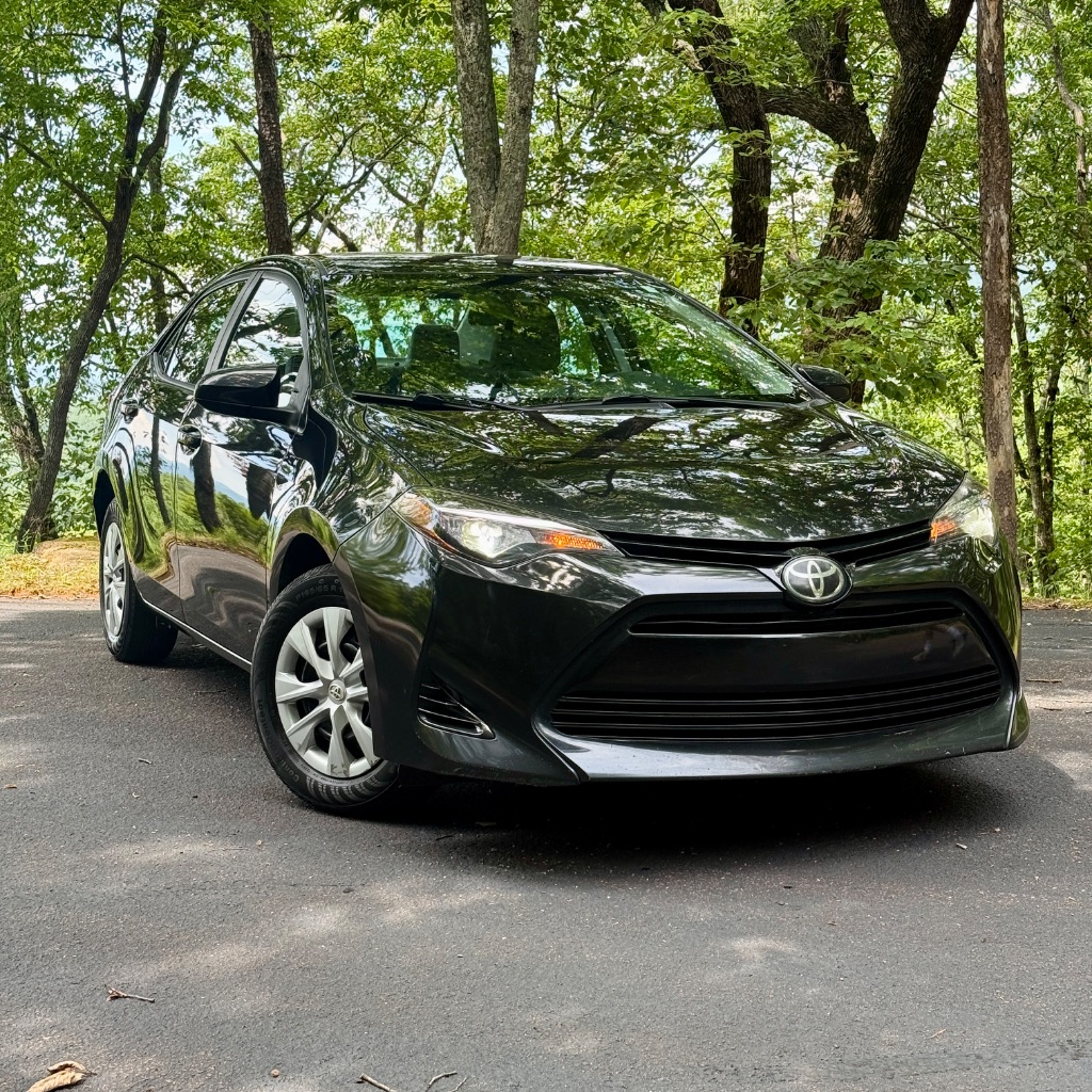 2017 Toyota Corolla L AT's photo