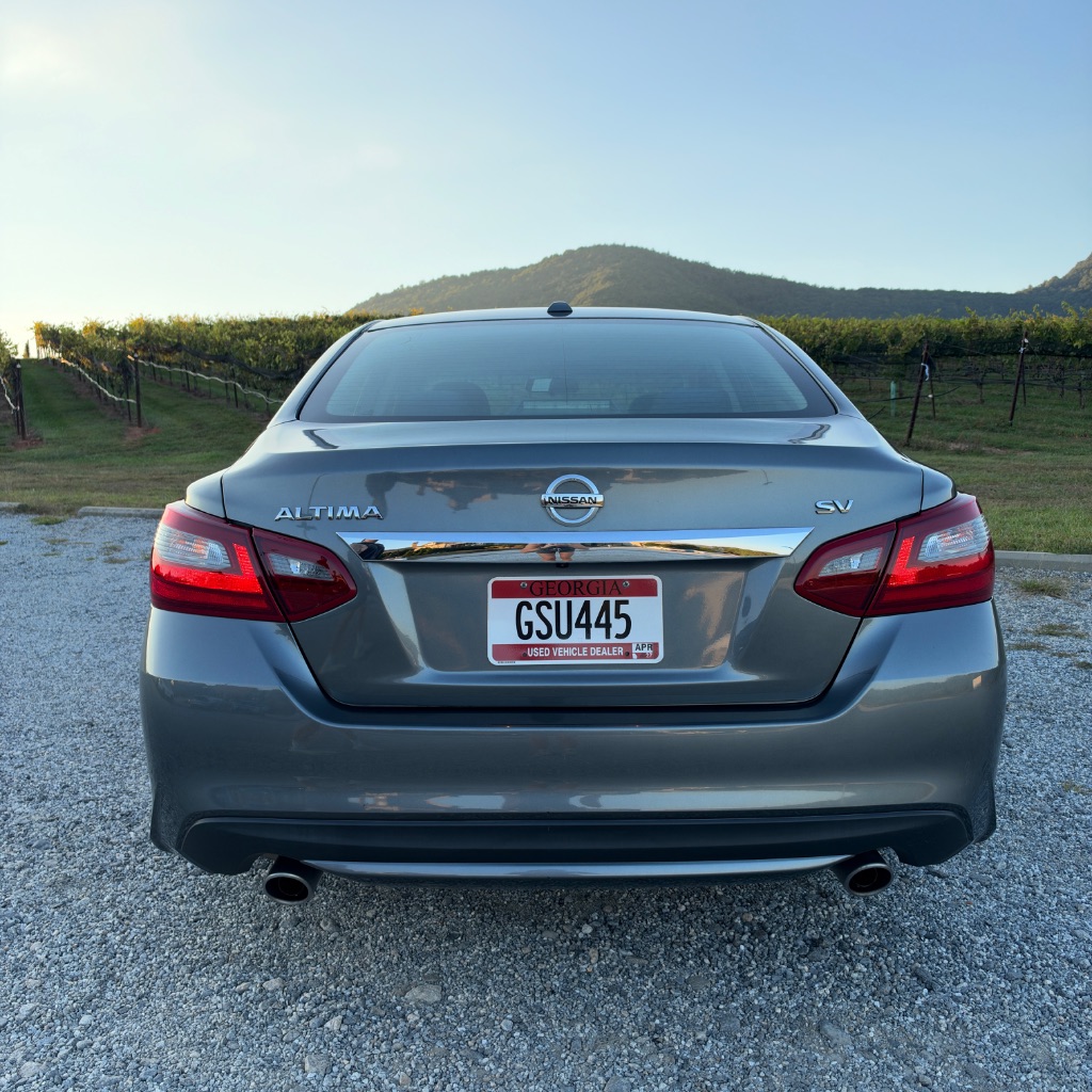 2018 Nissan Altima SV - Photo 6