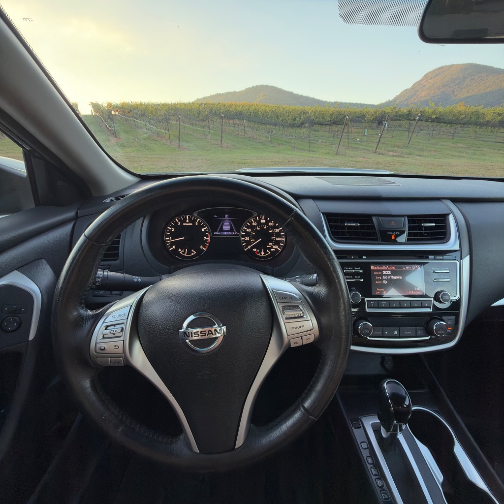 2018 Nissan Altima SV - Photo 8